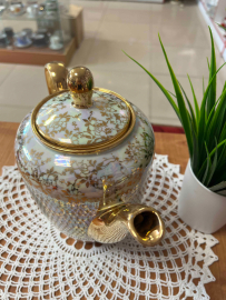 Чайник Wilgelm Jager Eisenberg GDR 1970гг. Фарфор с позолотой и деколью "Мадонна". Винтаж. Картинка 4